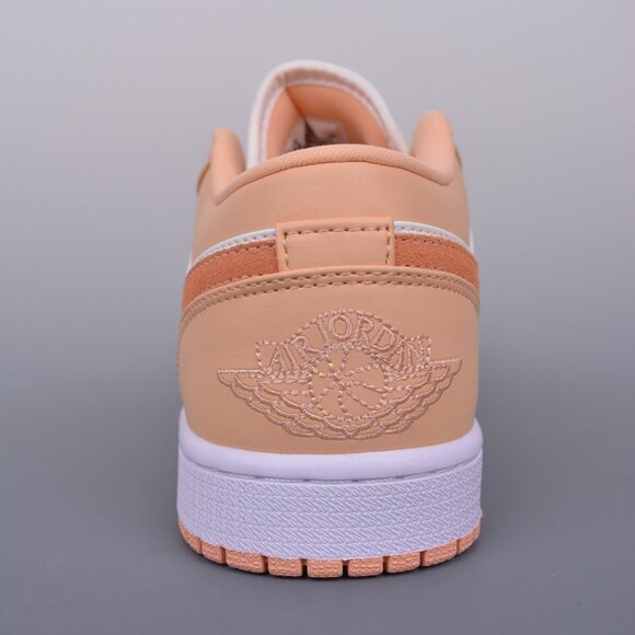 Nike Air Jordan 1 - Picture 7 of 9
